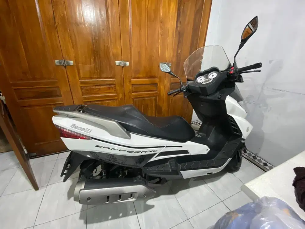 Benelli zafferano 250