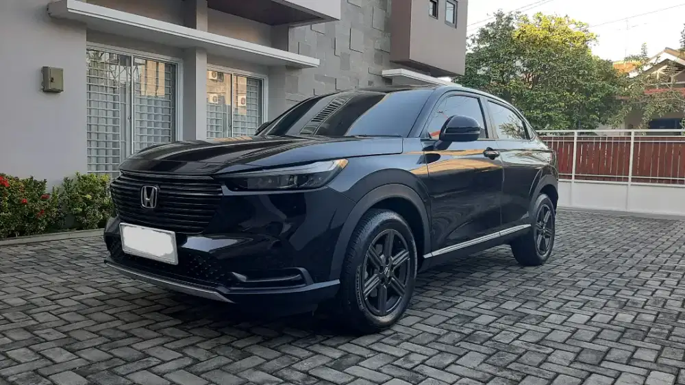 Honda HR-V 1.5L E CVT Bensin 2022 Hitam Mutiara