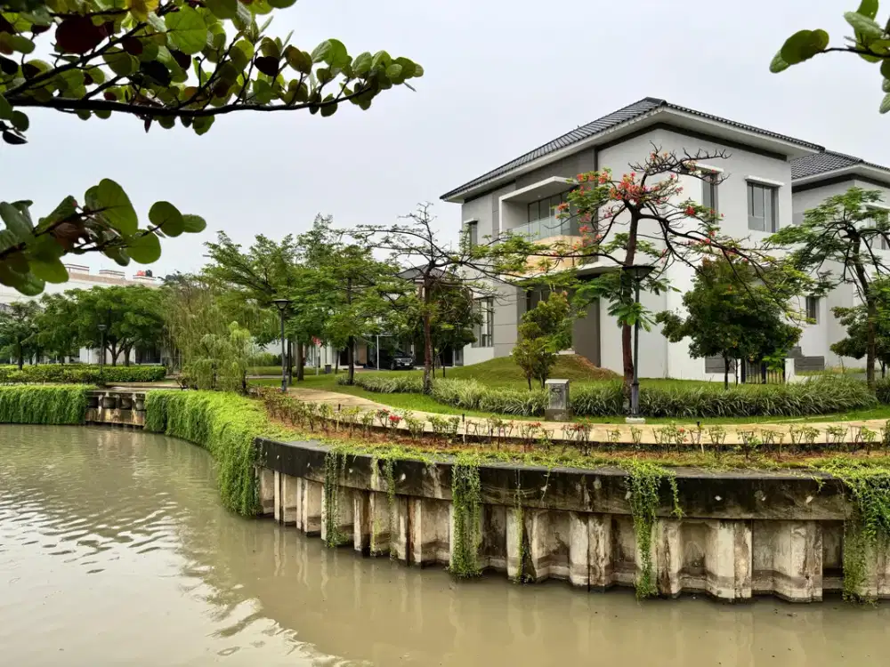 Rumah Mewah di Kawasan Elit Golf Island PIK