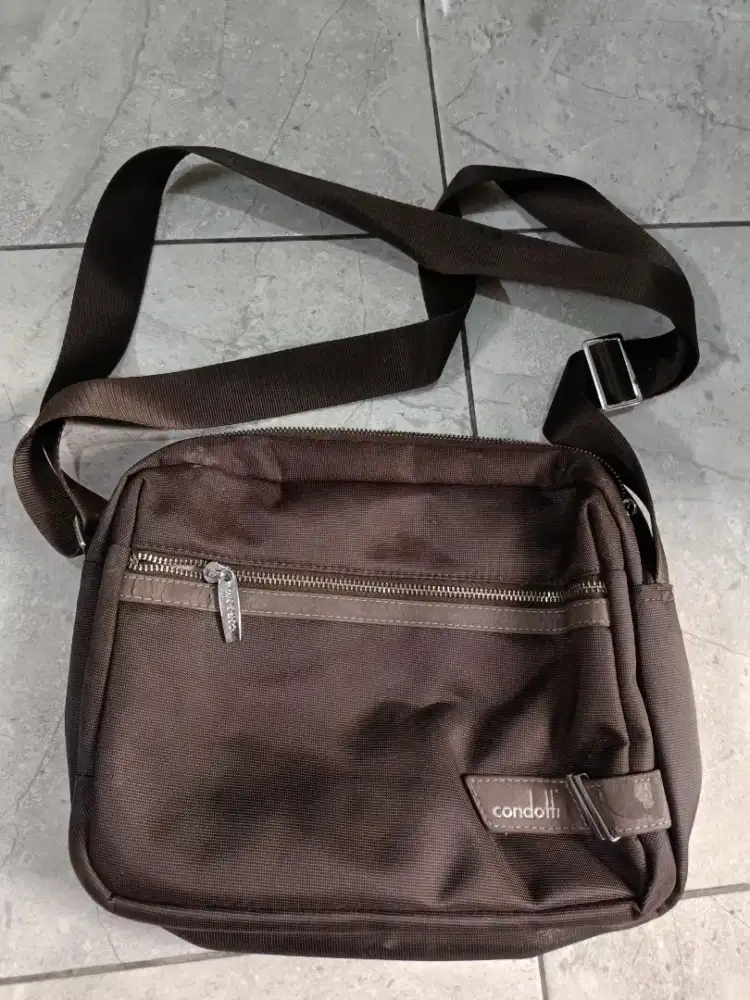 Tas Sling Bag Condotti warna coklat