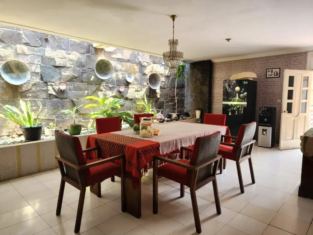 Dijual Rumah Secondary di Kebayoran Baru Jakarta Selatan