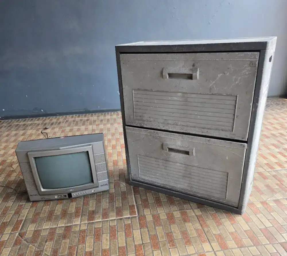 Dijual TV 14 inch & Rak Sepatu Excell Murah