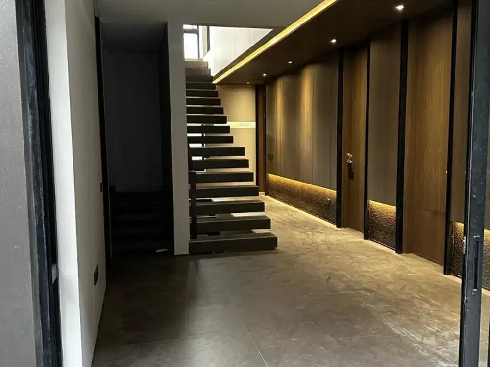 Rumah mewah posisi hoek Sutera Palma Alam Sutera