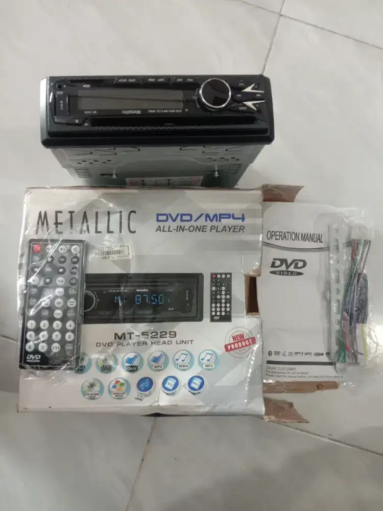 Audio mobil merk Metallica kondisi baru blum dipakai ada 2 unit Audio