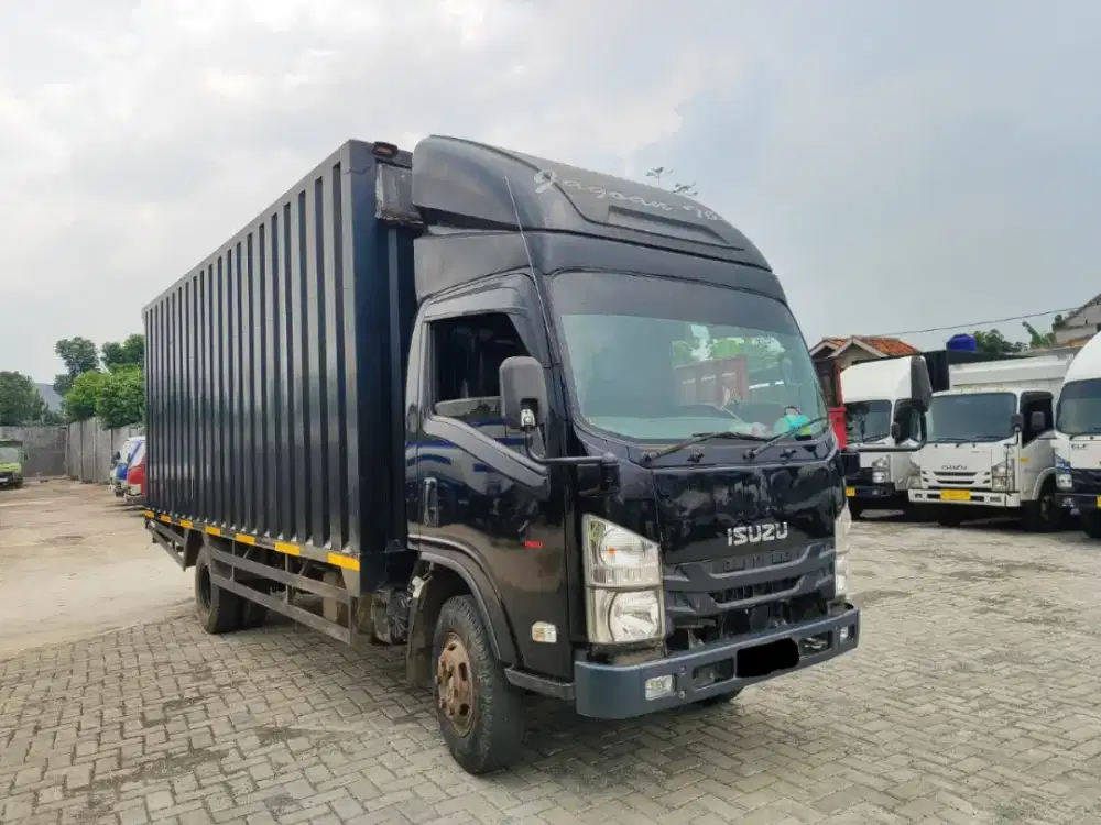 Isuzu Elf NMR L 6 Roda Box Long Chasis Tahun 2023