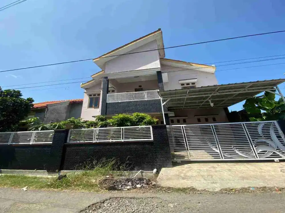 BREBES KOTA BARU RUMAH 2 LANTAI STRATEGIS DEKAT PERKANTORAN JUAL MURAH