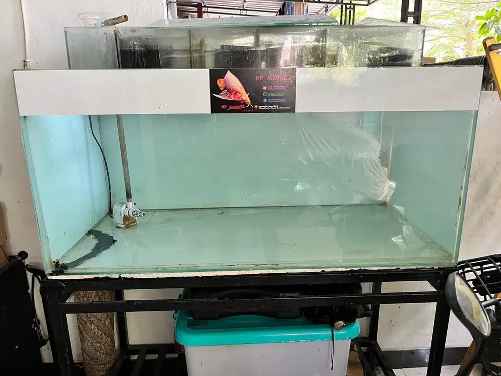 Akuarium bekas Arwana