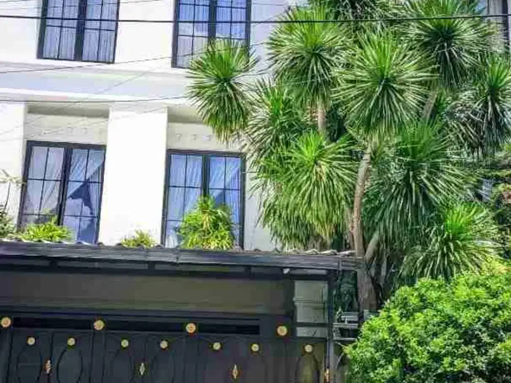 Rumah Mewah 3 Lantai di Pondok Indah Jakarta Selatan Dekat Mall Pim