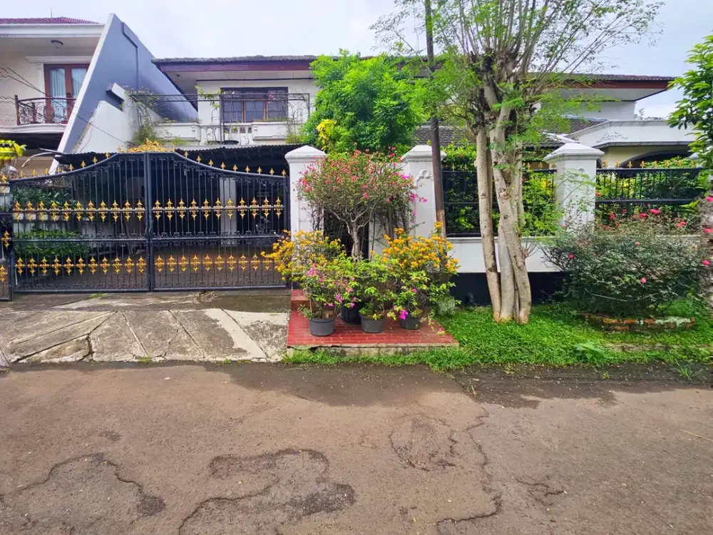 MURAH, HITUNG TANAH! Rumah Dijual Cinere. Komplek. Tanah Luas, NEGO