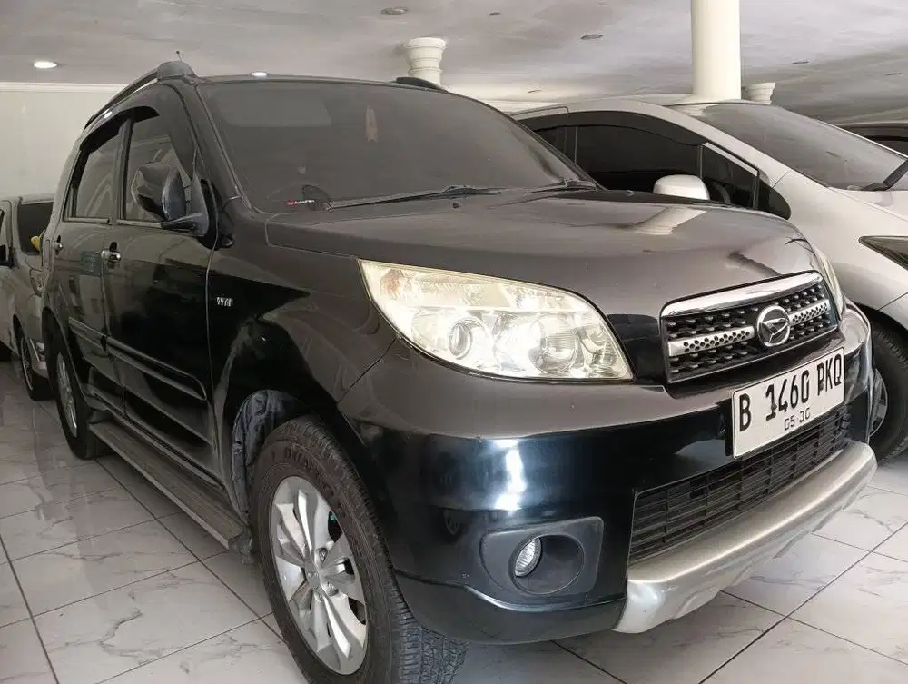 Daihatsu Terios tx matic  DP 5jt tahun2011