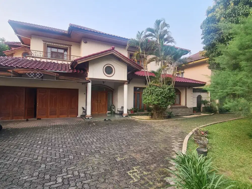 Tanah Luas, Jalan Utama. Rumah Dijual Jagakarsa. SUPER NEGO