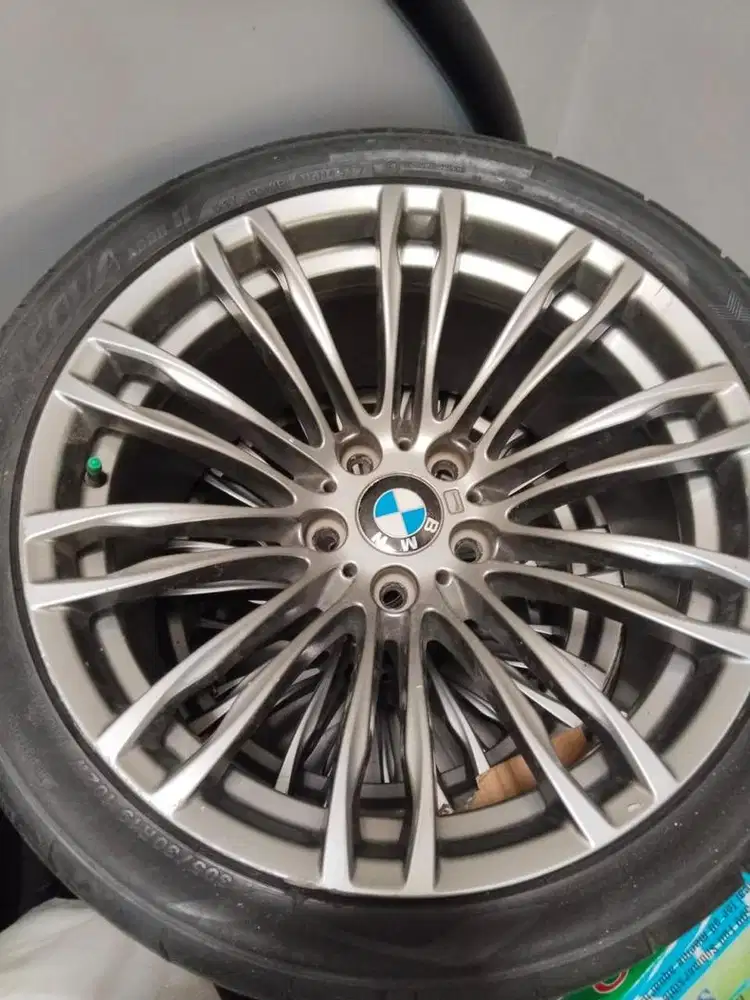 Jual velg BMW M5 ori 1 set