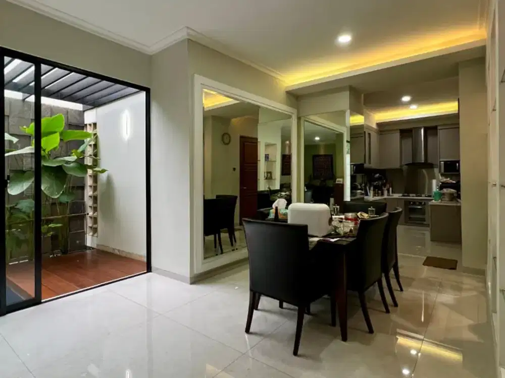 Rumah Minimalis Cipete  MPR ,baru renovasi Lt.353 m/Lb,415m 10,5M
