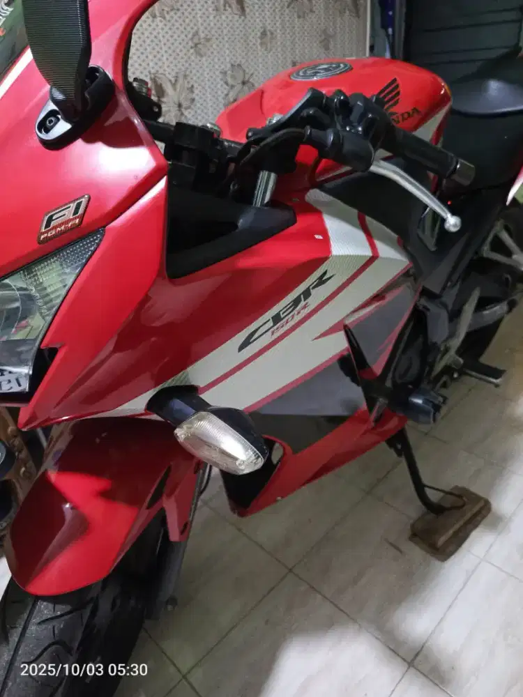 Dijual Honda CBR 150R
