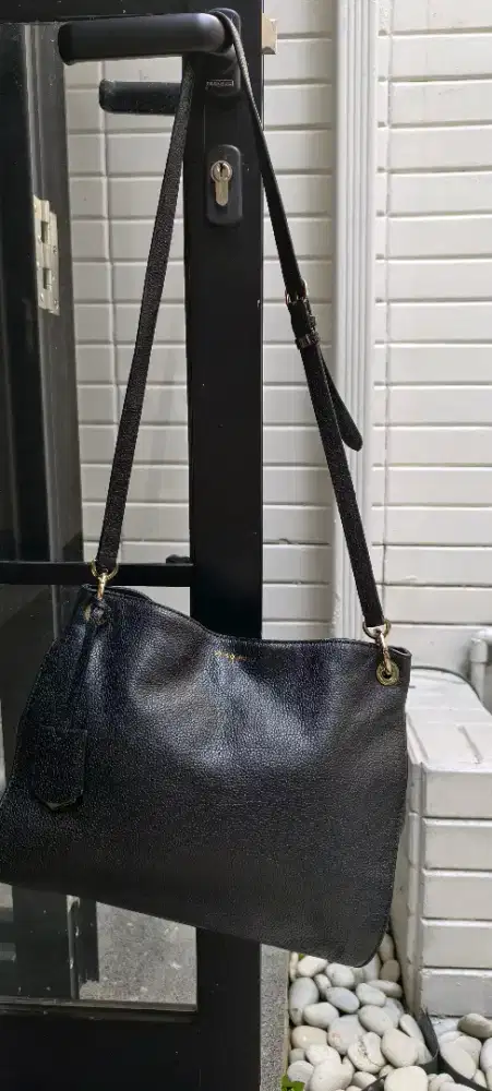 Preloved Original Louis Quatorze Sling Bag Kulit asli