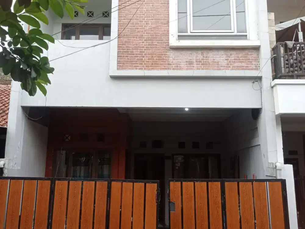 MURAH*EDISI HARGA NETT*HOT DEAL*JUAL CEPAT RUMAH 2,5 LANTAI AKSES 1 MOBIL + 1 MOTOR DI ANTAPANI TENGAH KOTA BANDUNG