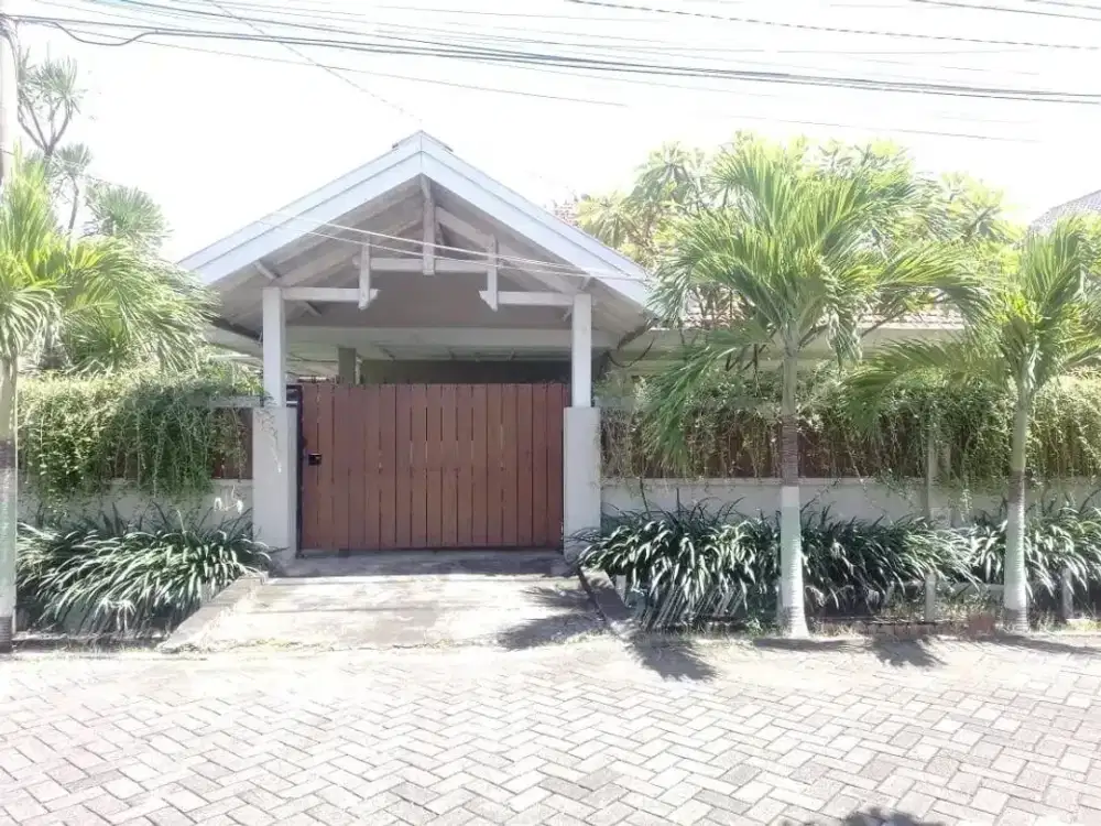 RUMAH + KANTOR TROPIS ASRI TERAWAT DI MANYAR TURUN HARGA