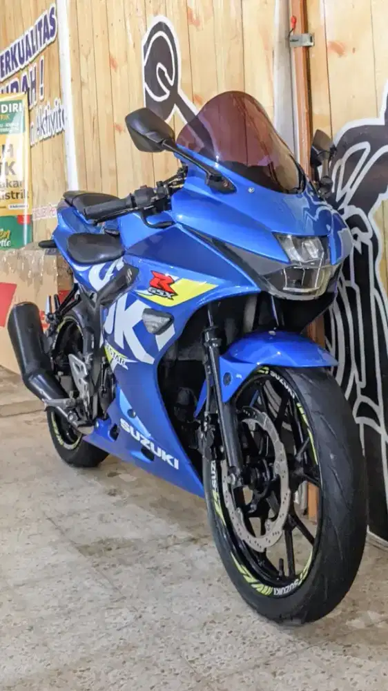 SUZUKI GSX R150.