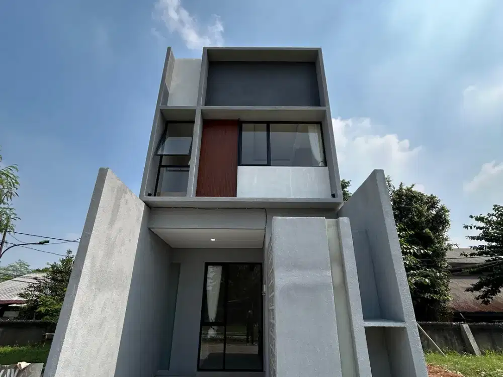 Rumah Ready 2 Lantai Dekat TipTop & UNJ , Bisa KPR