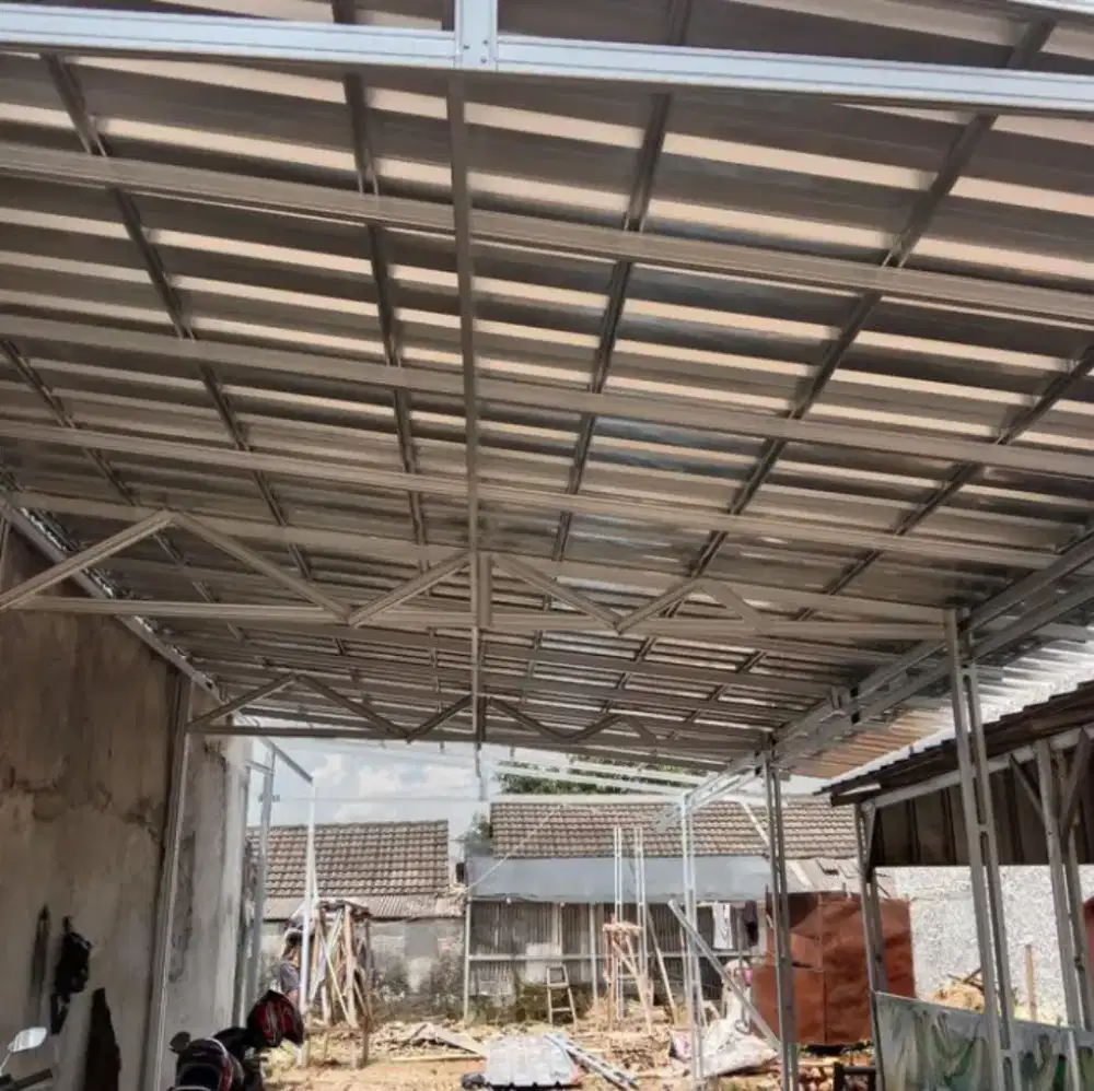 Kanopi baja ringan atap sepandek terpasang