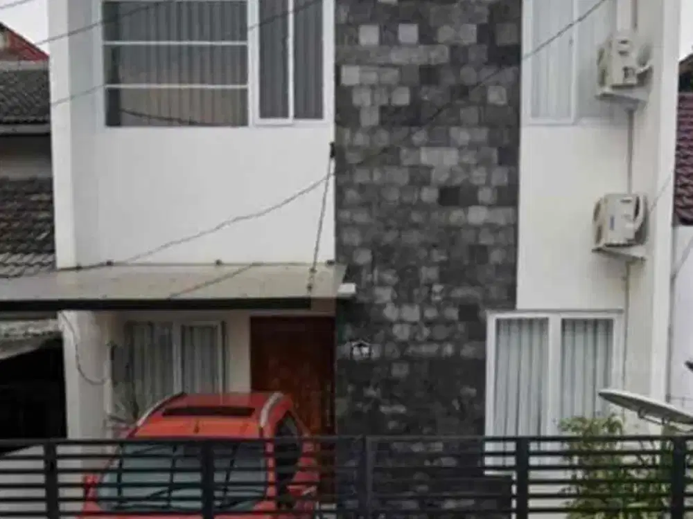 Rumah Asri dan Strategis di Bintaro Sektor 4