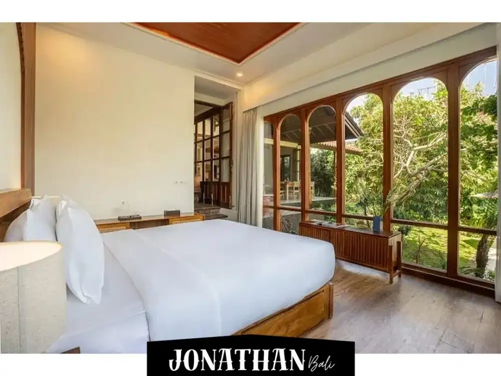 Dijual / Freehold – Villa Tropis Mewah dengan Limasan Joglo di Pantai Berawa - VSKHE