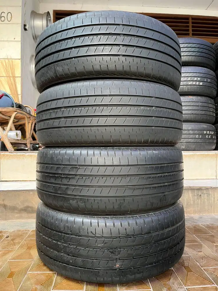 Ban Bridgestone Turanza T005A  205 55 r17 4Pcs