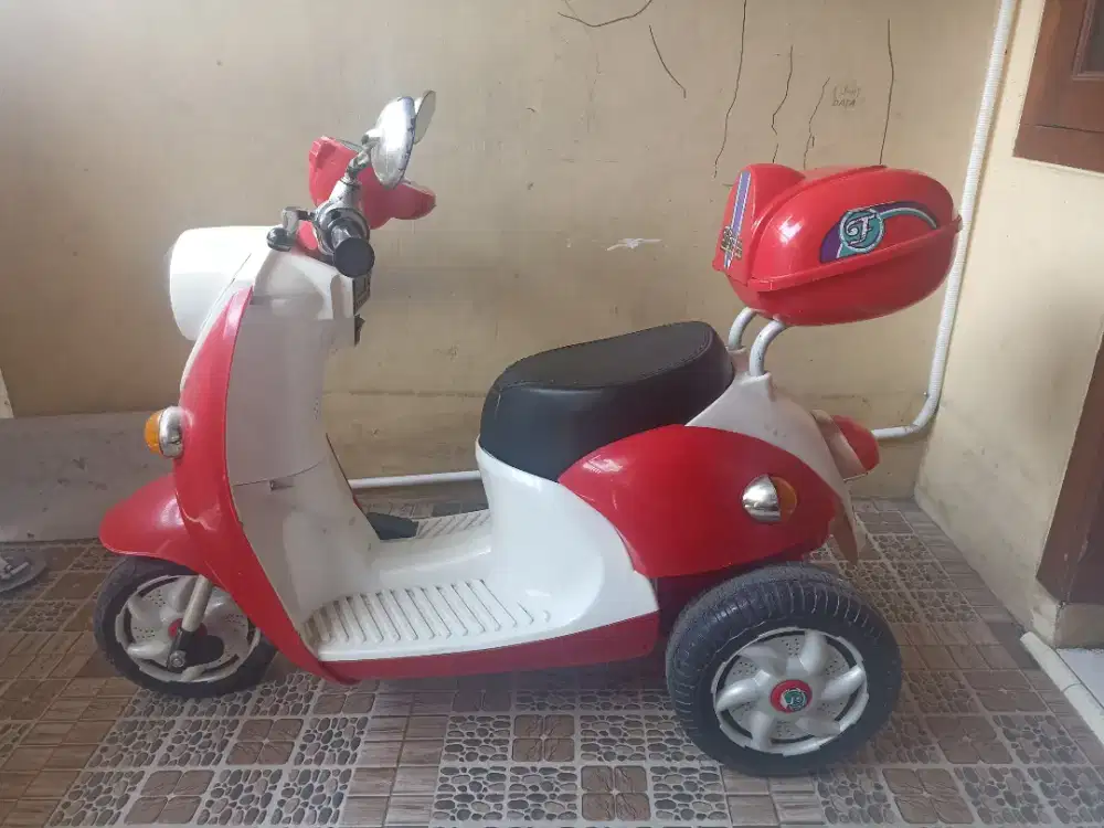 Motor aki mainan anak
