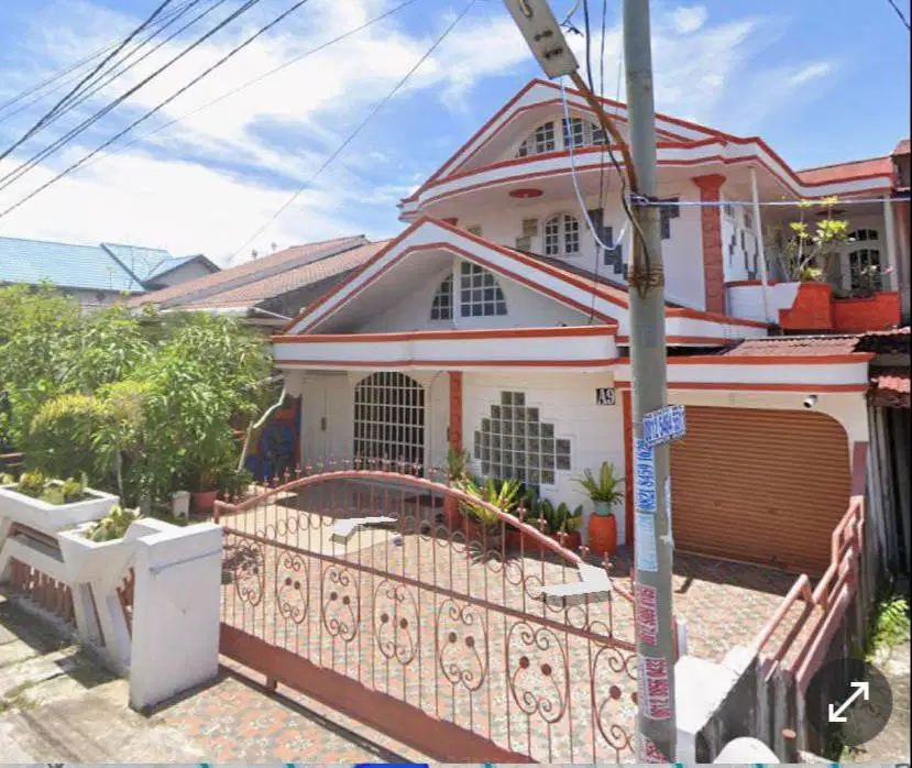 Rumah Jl Husein Hamzah/Tabrani Ahmad Terawat Strategis Tanah Panjang