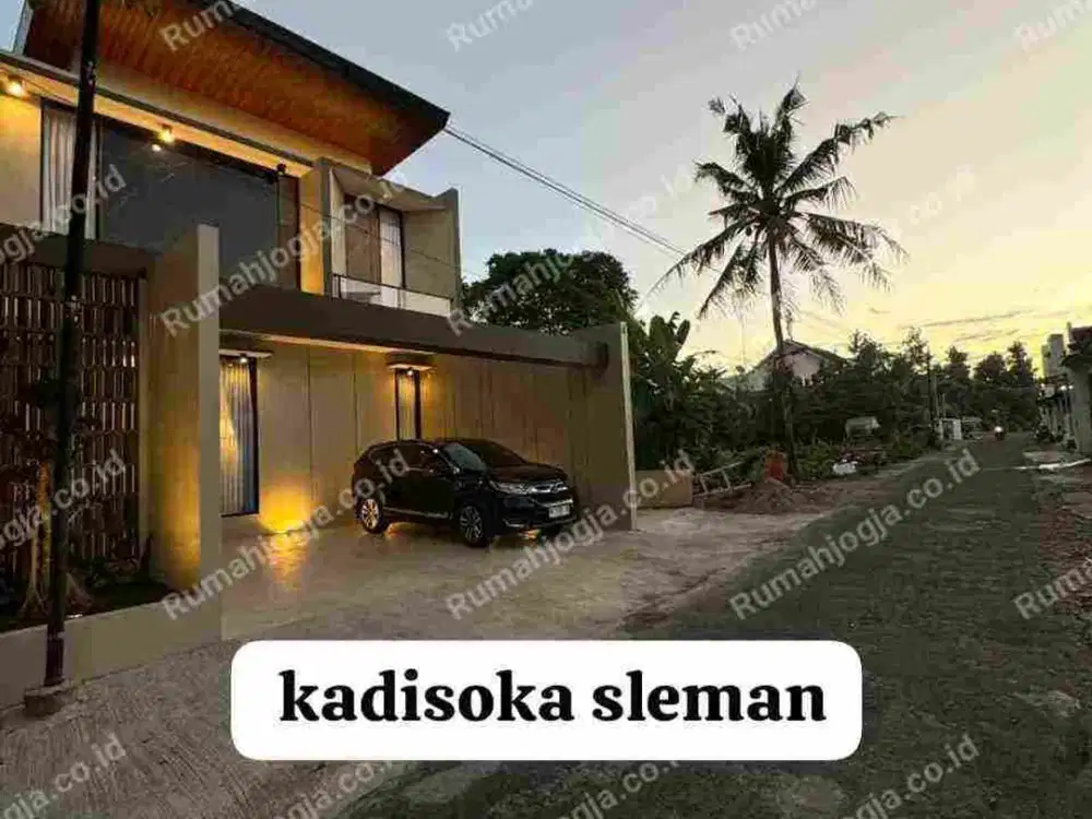 rumah mewah 2 lantai purwomartani sangat strategis