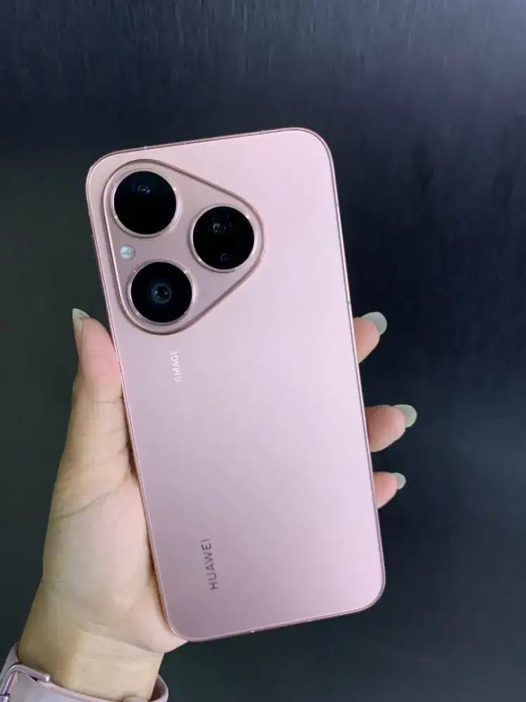 PURA 80 BASIC 12/256Gb