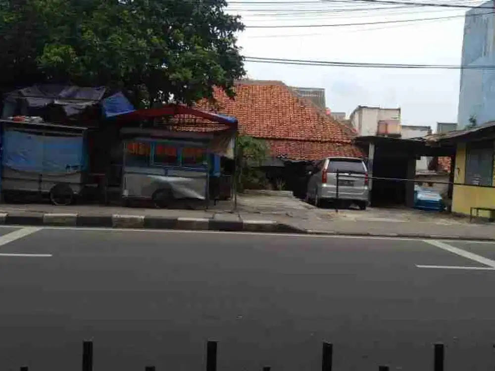 Tanah Jalan Raya Lenteng Agung