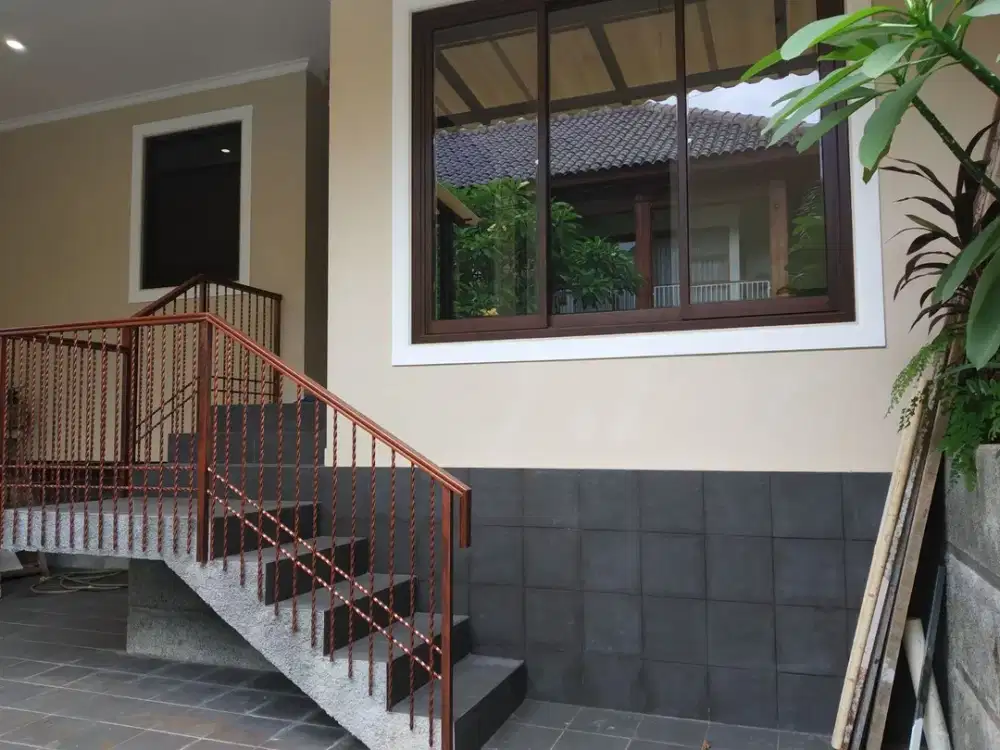 Rumah Jl.Benda 2 jagakarsa Kav DPR Lt, 168/220 m , 3,7 M