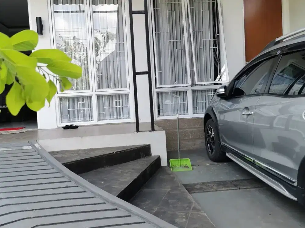 Turun Harga Fully Furnished, Bebas Banjir Siap Huni di Pondok Kacang Timur, Pondok Aren, Tangerang Selatan.