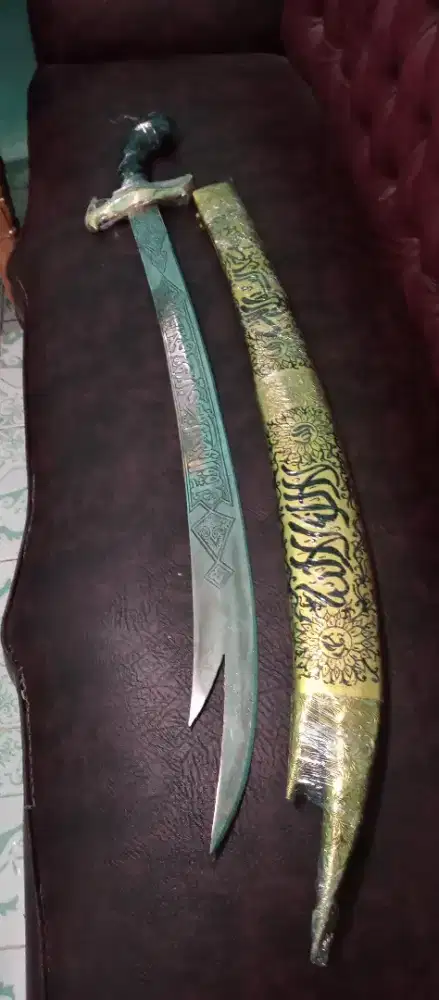 Pedang Nabi Muhammad Koleksian Pedang Zulfikar