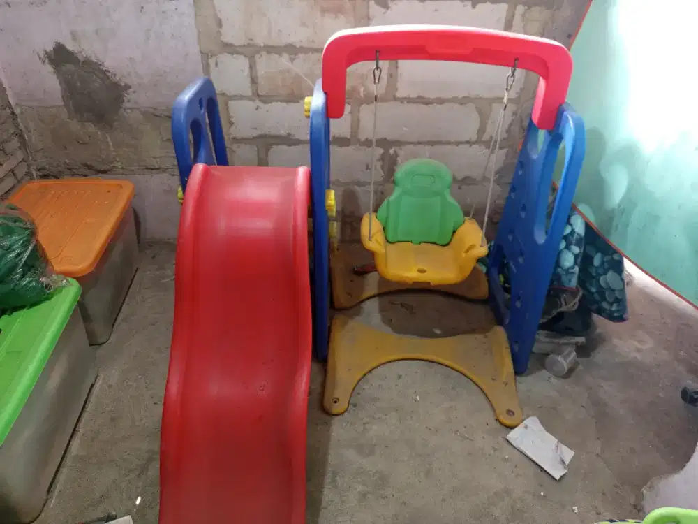 Prosotan n ayunan plastik anak