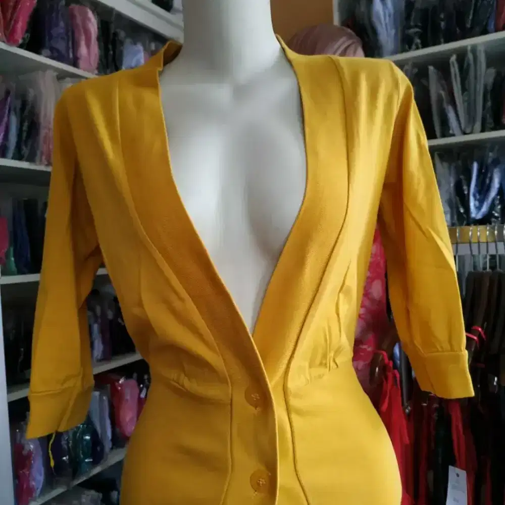 Baju blazer kuning
