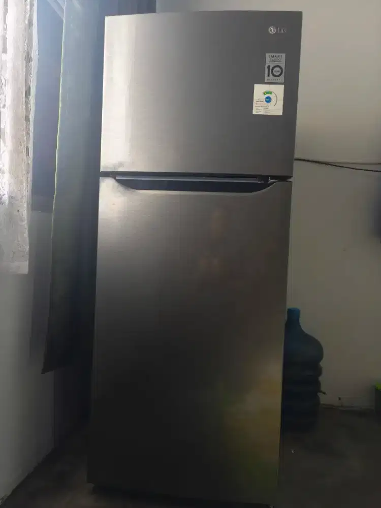 Kulkas LG 2 Pintu Inverter
