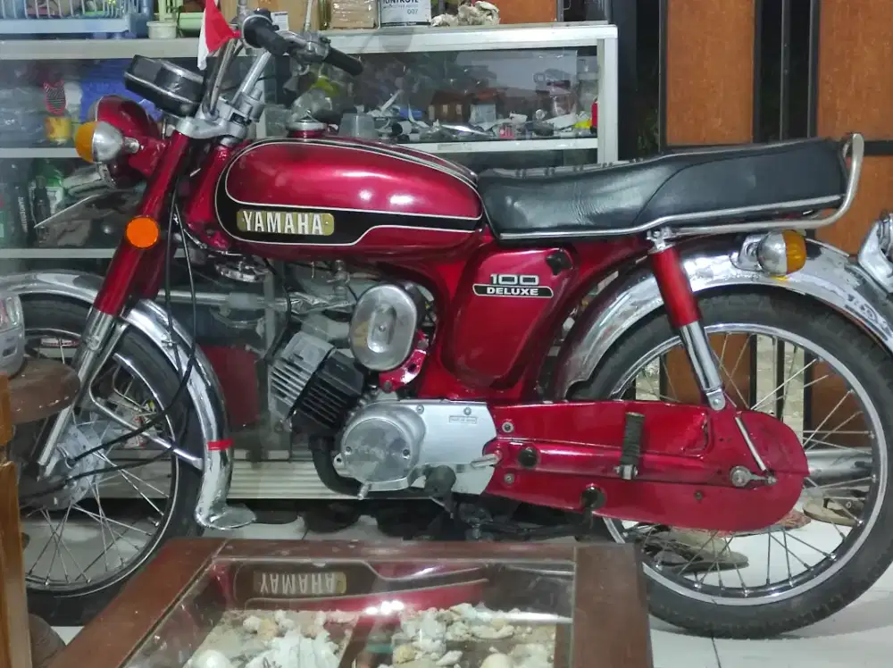 Yamaha YB 100 tahun 1974 pajak hidup surat komplit