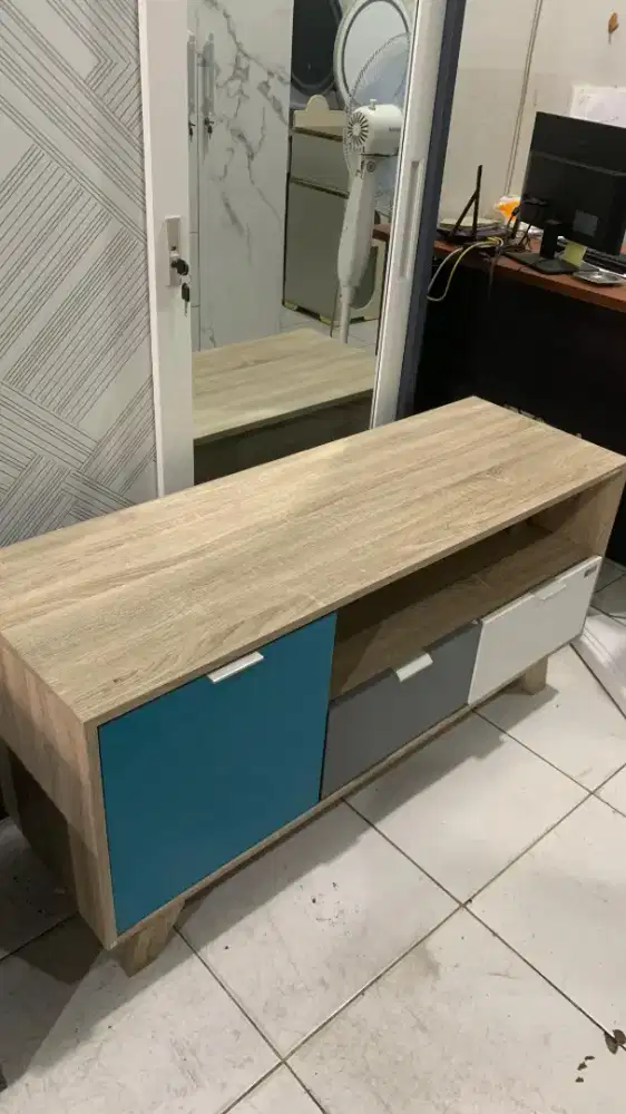 Ready meja TV siap antar