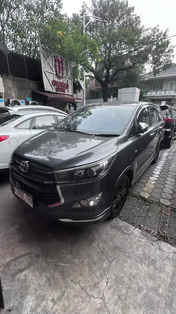 Toyota Kijang Innova Venturer 2018 2.0
