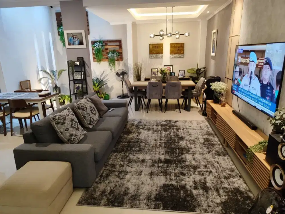 Rumah cantik di Bohemia Gading Serpong nyaman