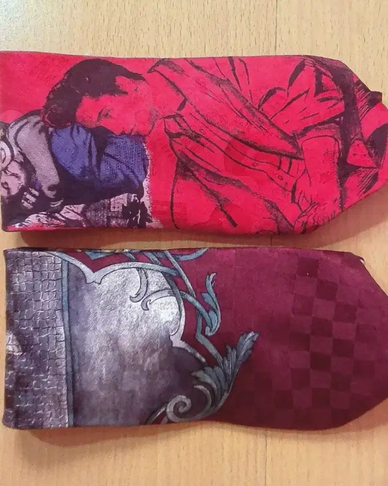 Dasi Sutra Elvis Presley & Henry Grethel