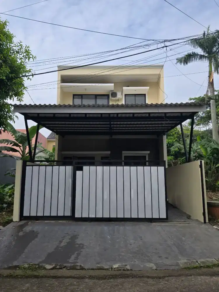 Dijual cepat rumah Hook 2lantai Citra Raya siap huni