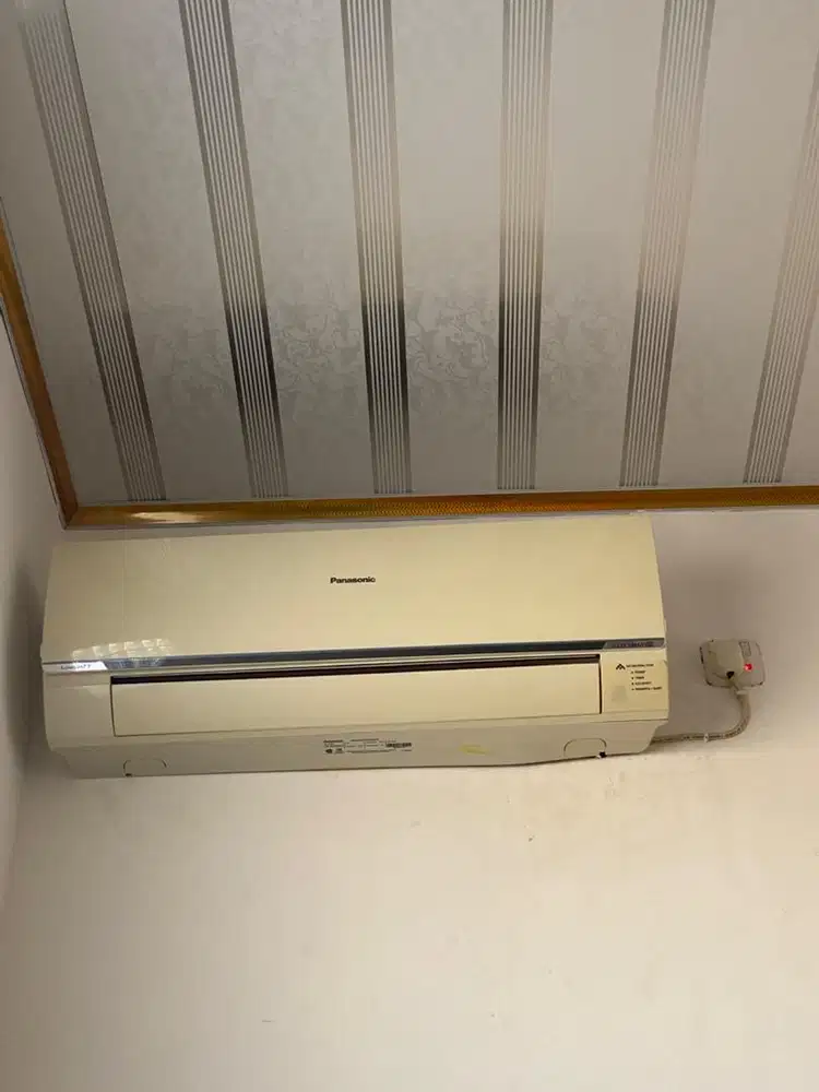 DIJUAL CEPAT AC PANASONIC 1/2 PK MASIH BAGUS