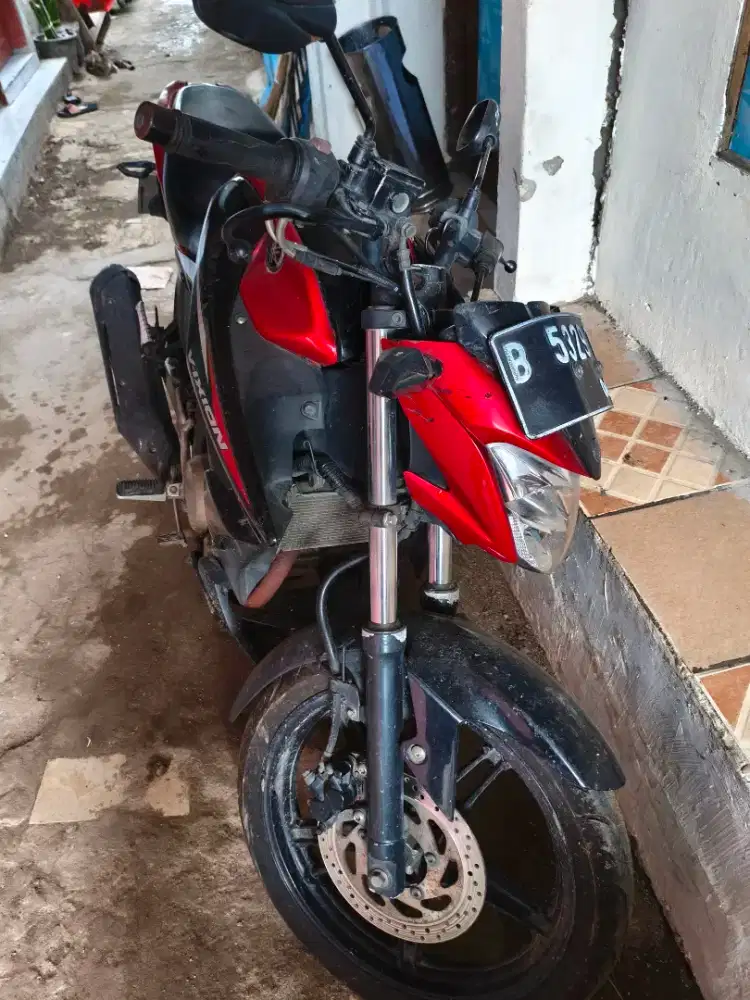 Dijual Vixion 2018