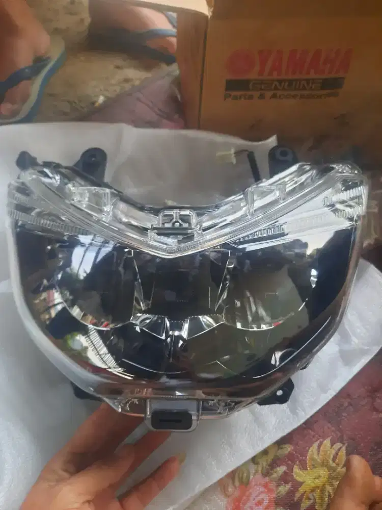 Reflektor lampu depan nmax original yamaha