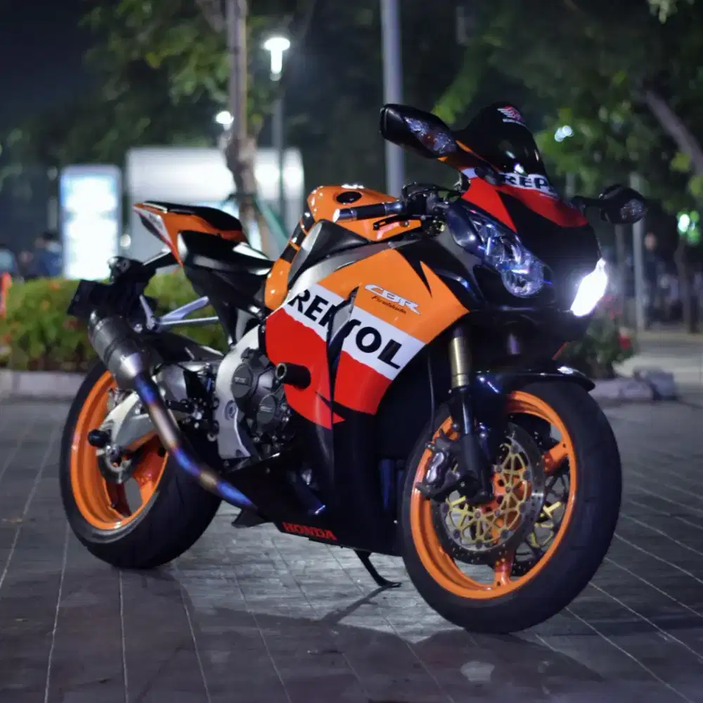 Fast Sale Honda CBR 1.000 Repsol Limeted Edtion 2011 Unit Langka