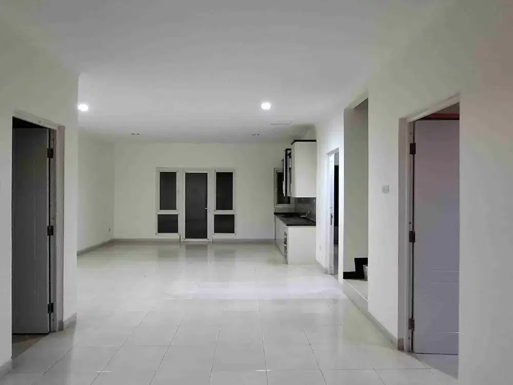 DIJUAL RUMAH SIAP HUNI 2 LANTAI DI CLUSTER BARU KOTA WISATA!