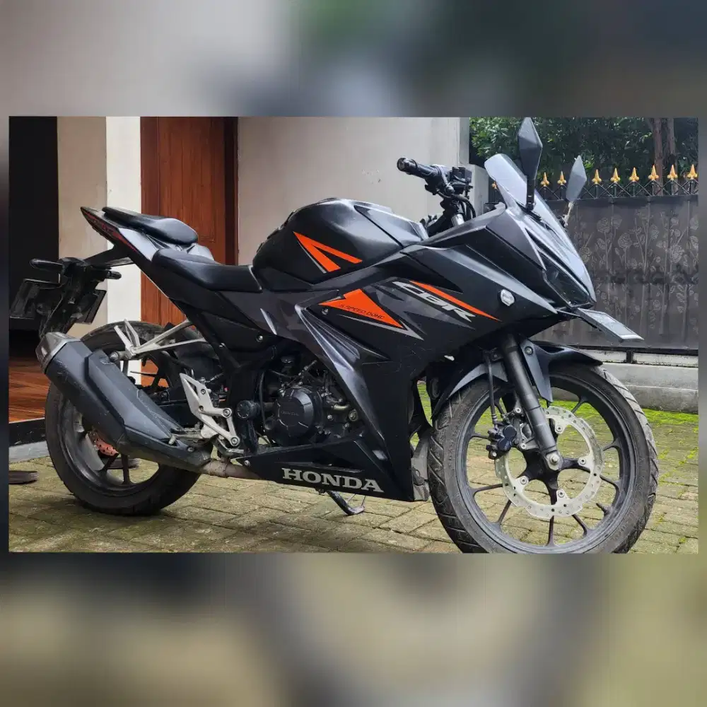 Honda CBR 150 sport